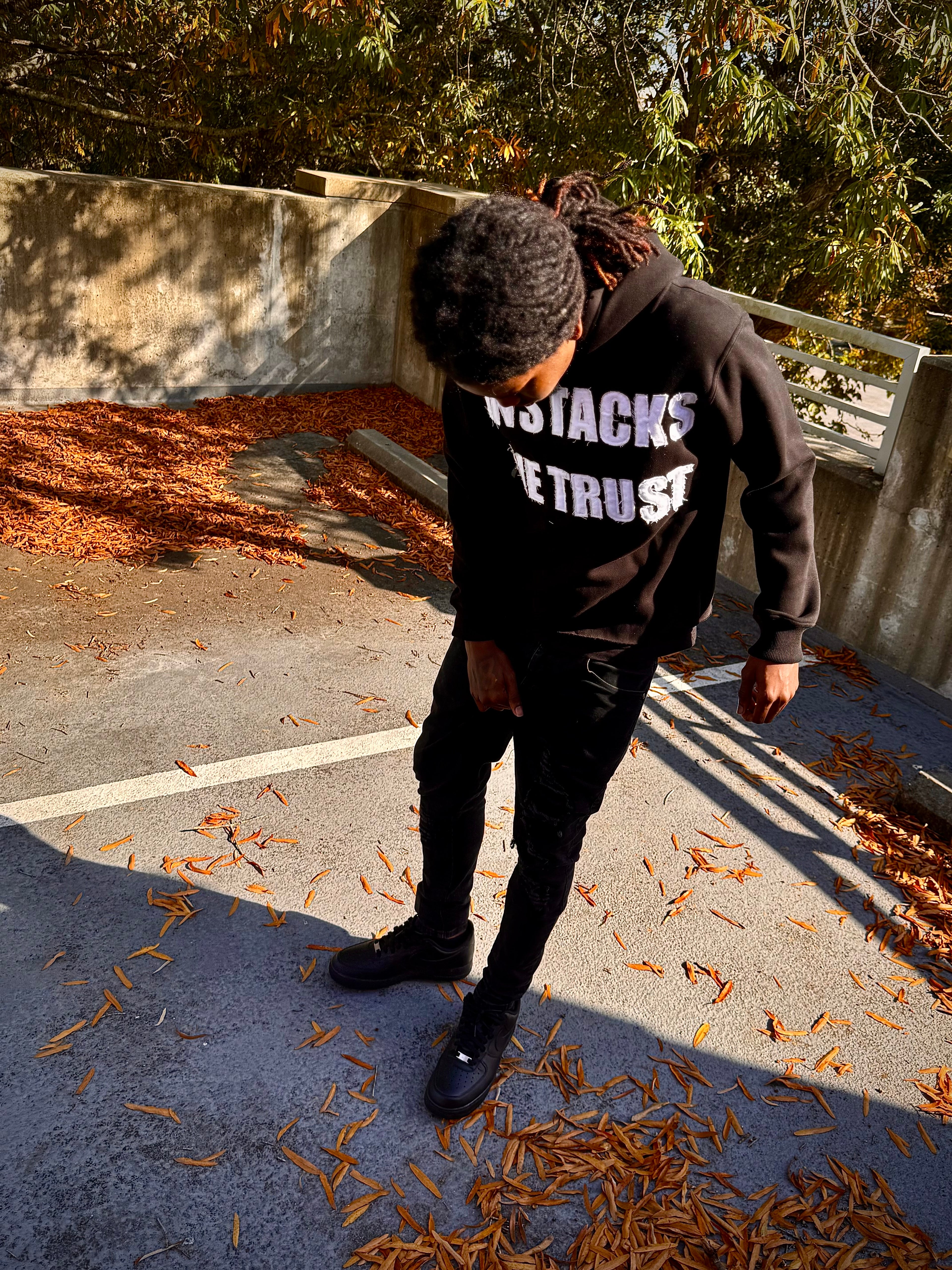 Cropped Distressed Embroidery Hoodie